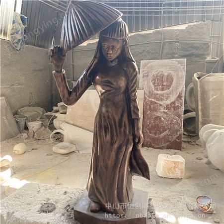 福建街头主题人物雕塑 帽子女神人物雕塑制作安装厂家
