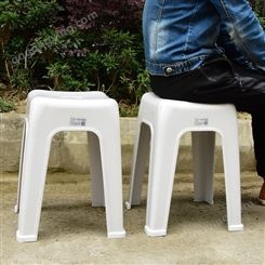 茶花凳子塑料弧形凳家用凳子成人餐桌椅方凳加固板凳纯色弧行凳子