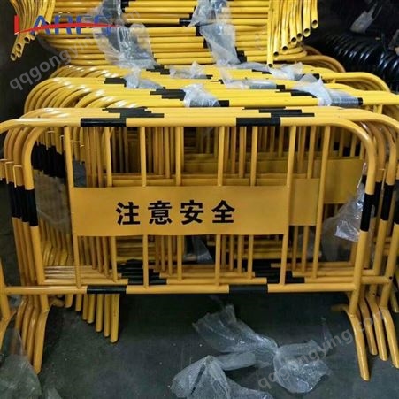 1栅栏 铁马护栏厂家 就找 杭州国一 护栏专注生产 品质保障