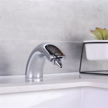 和力成智能自动感应皂液器卫生间台盆水龙头式泡沫给皂洗手液机商用